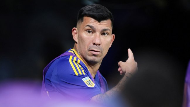 Gary Medel le hizo ver a Fernando Gago su molestia por no ser considerado en Boca