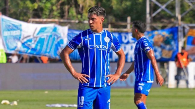 El guiño de Salomón Rodríguez a Colo Colo: No se presentó a la pretemporada de Godoy Cruz