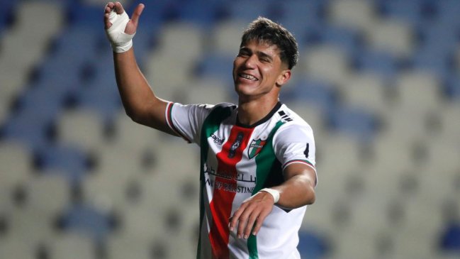 La joya de Palestino que alista su salto al fútbol de Inglaterra