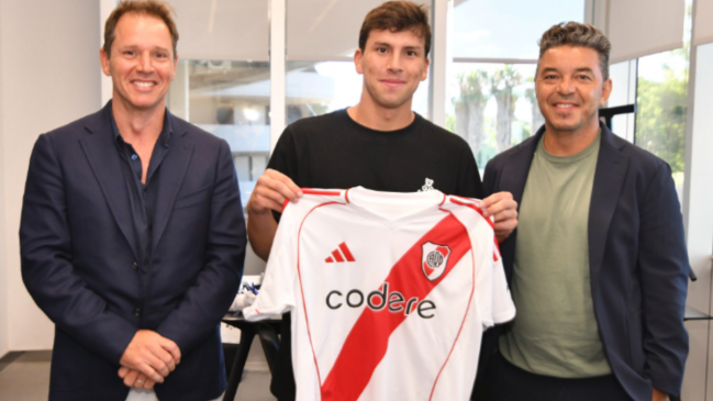 “Siempre me gustó mucho River”: Tapia sueña con su debut y elogia a su nuevo club